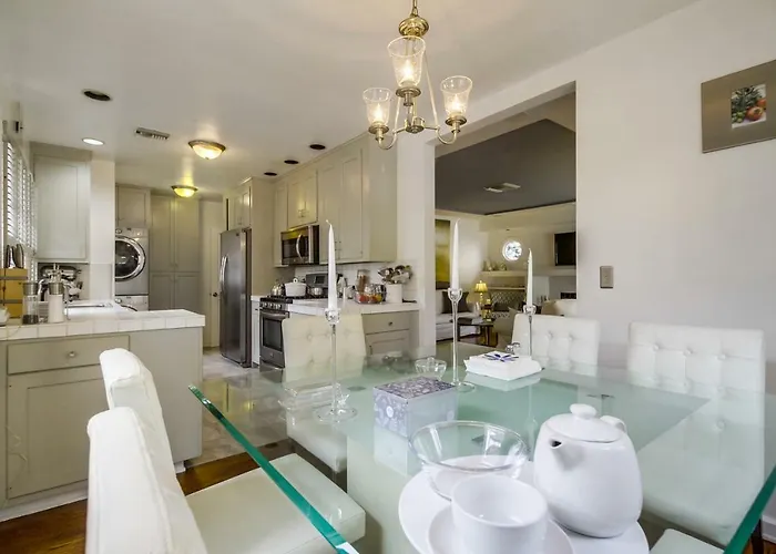 A Touch Of Cape Cod In West Hollywood